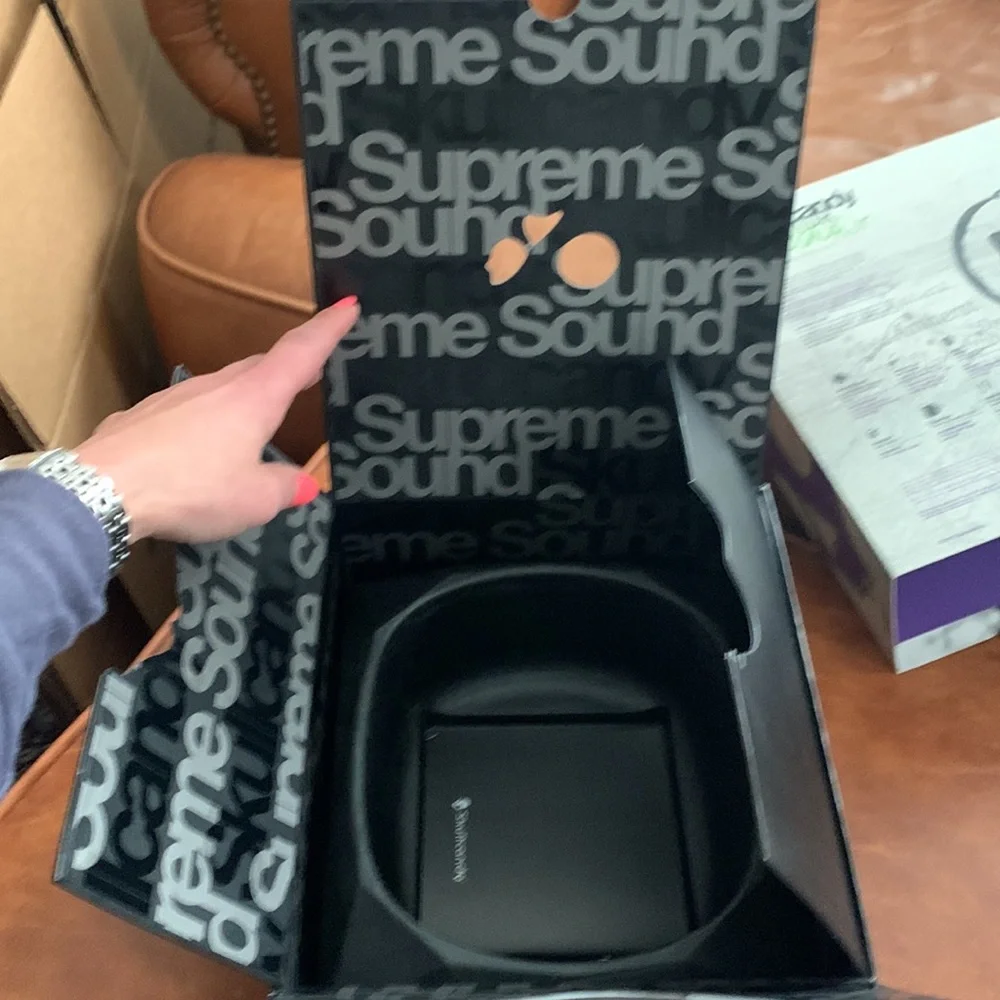 Dinosaur Jr Skullcandy limited edition aviator headphones and 7” inch vinyl - Picture 10 of 11